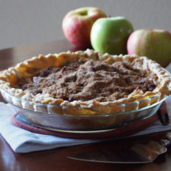 Make Your Own (Easy) Pie Crust This Thanksgiving apple-crumb-pie-3
