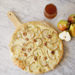 20+ Pizza Topping Ideas Pear-Gorgonzola-Pizza-1